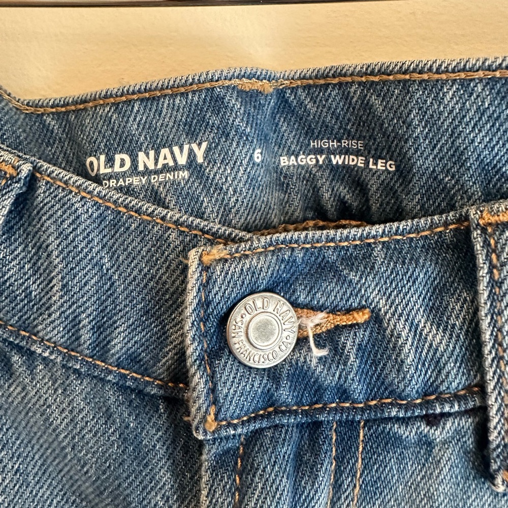 Old navy high rise baggy Wide-Leg Jeans - Picture 5 of 6